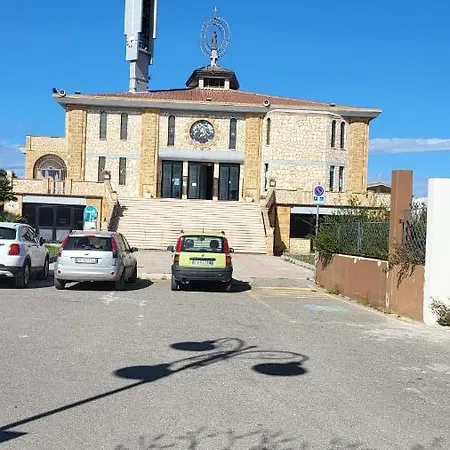 Crisvan Aparthotel *